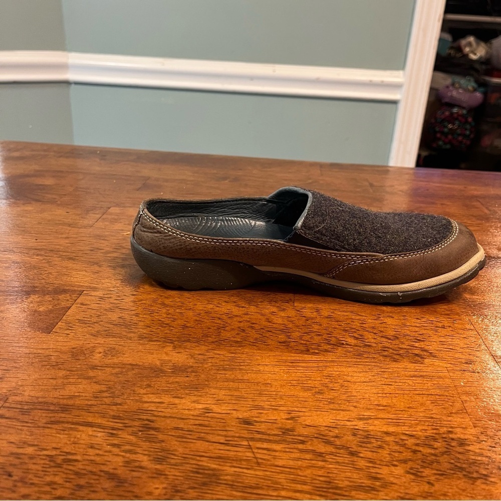 Chaco Women’s Quinn slip on shoe size 8 fabric leather - Picture 2 of 11